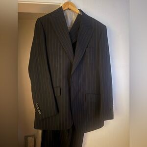 This is a 3 piece Tiglio suit.